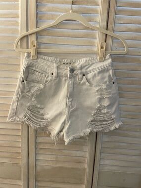 PacSun Mom Shorts White Distressed Denim Size 26 - 100% Cotton
